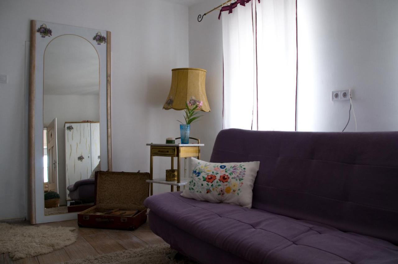 Notas Tuecsoek Vendeghaz Apartment Agyagosszergeny Ngoại thất bức ảnh